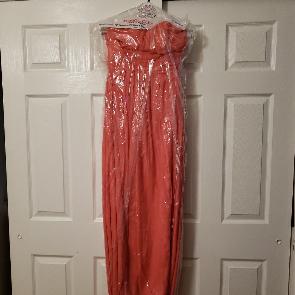 Coral bridesmaids dress (worn once) - Picture 2 of 3